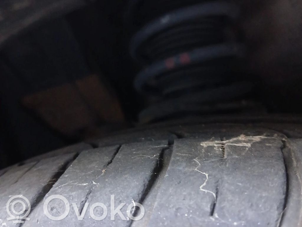 Nissan Micra K14 Etuiskunvaimennin 