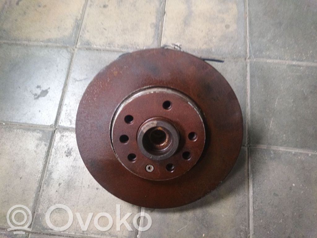 Opel Combo C Priekinis kelmas 