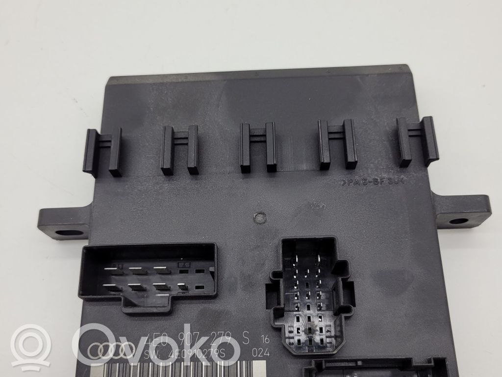 Audi A8 S8 D3 4E Komforto modulis 