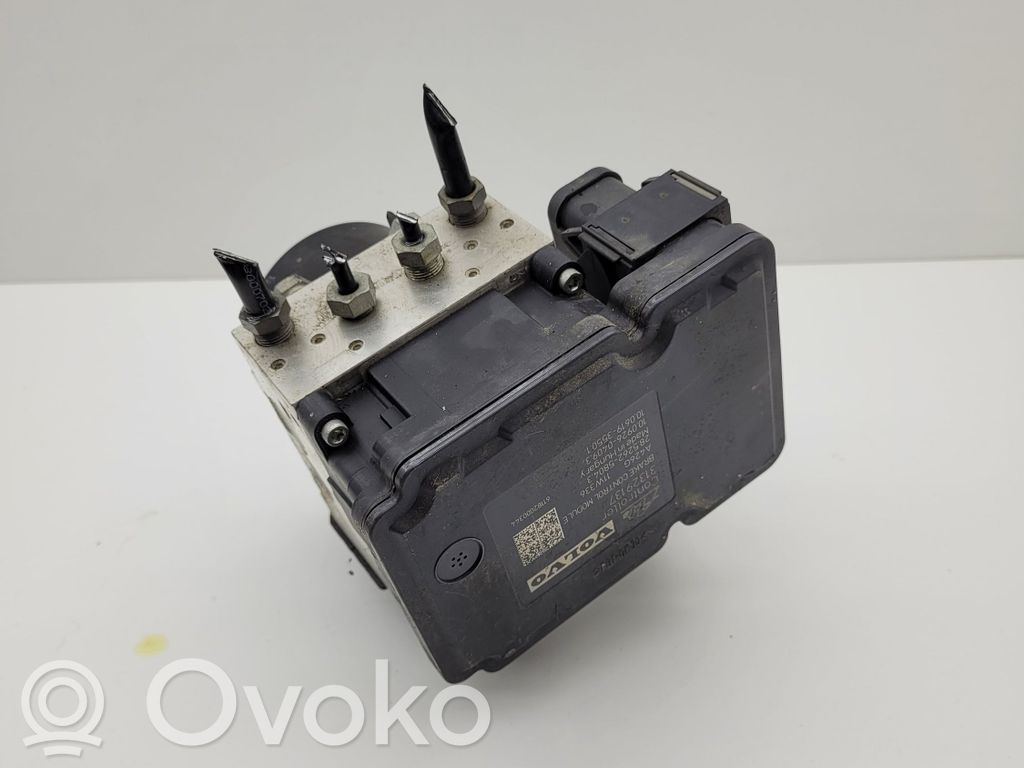 Volvo V60 ABS Blokas 