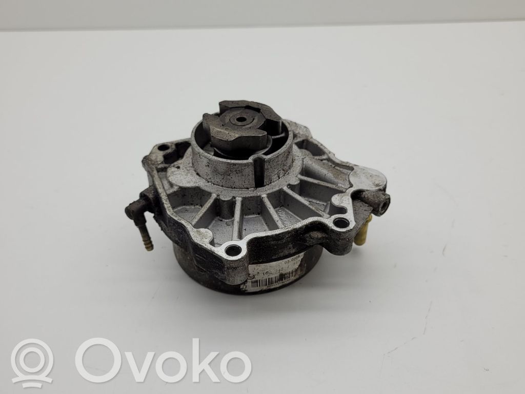 Opel Insignia A Vacuum pump 