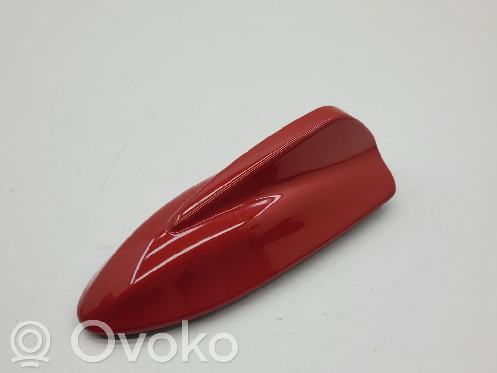 Volvo V40 GPS-pystyantenni 