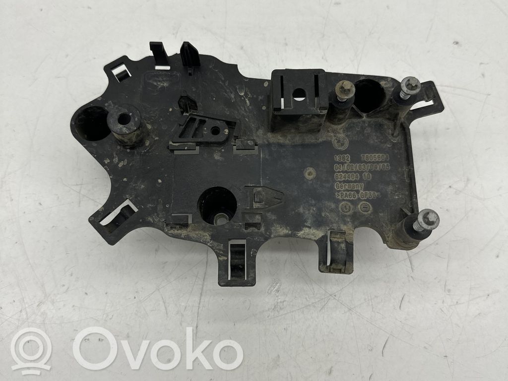BMW X5 E70 Cita veida dzinēja nodalījuma detaļa 