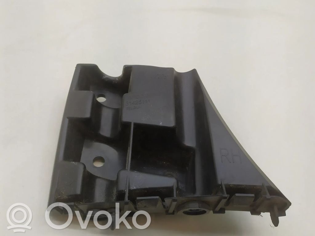 Volvo V40 Cross country Front bumper mounting bracket 