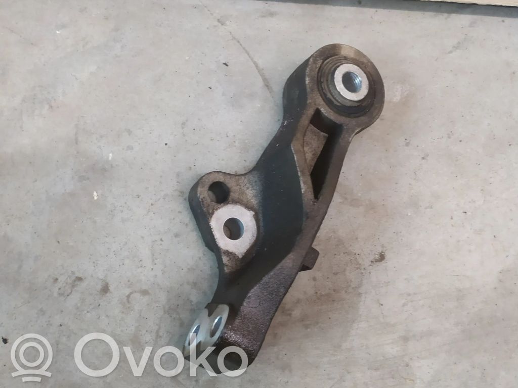 Engine mounting bracket   31359655