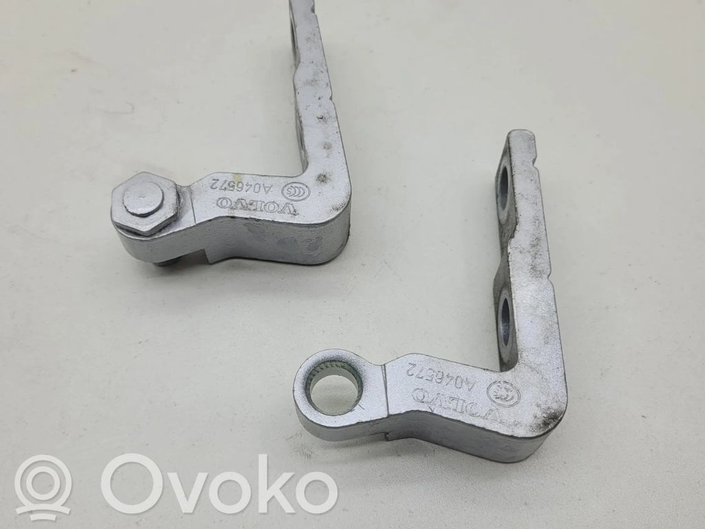 Volvo V40 Front door hinge set 