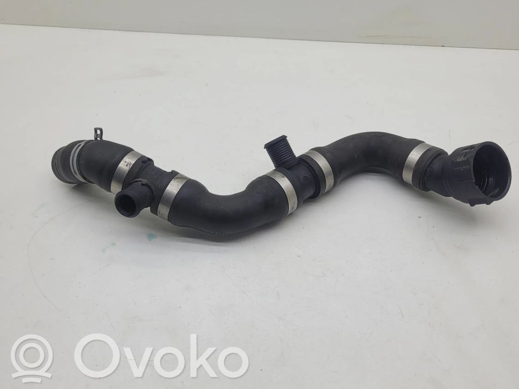 Volvo V40 Engine coolant pipe/hose 