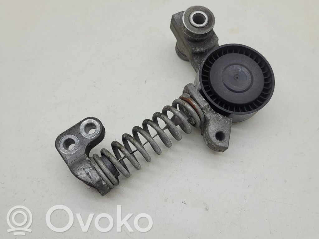 Volvo V40 Diržo įtempėjas 