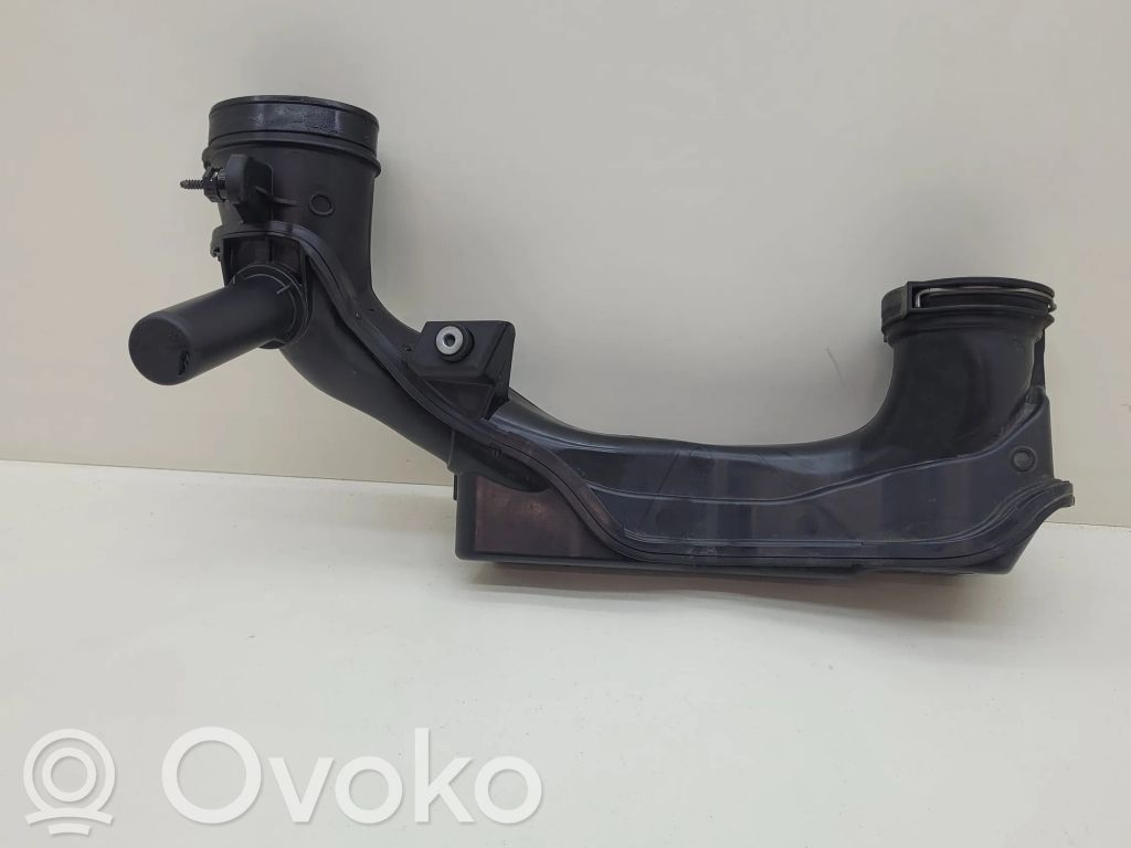 Volvo V40 Air intake duct part 
