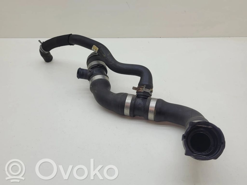 Volvo V40 Engine coolant pipe/hose 
