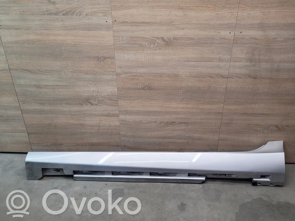 Volvo V40 Slenkstis 