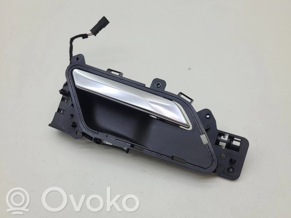 Jaguar XE Front door interior handle 