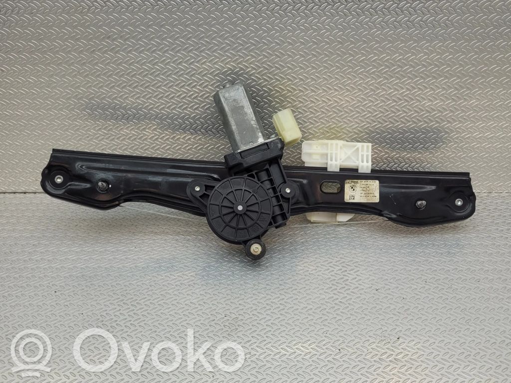 BMW 1 F20 F21 Rear door window regulator with motor 