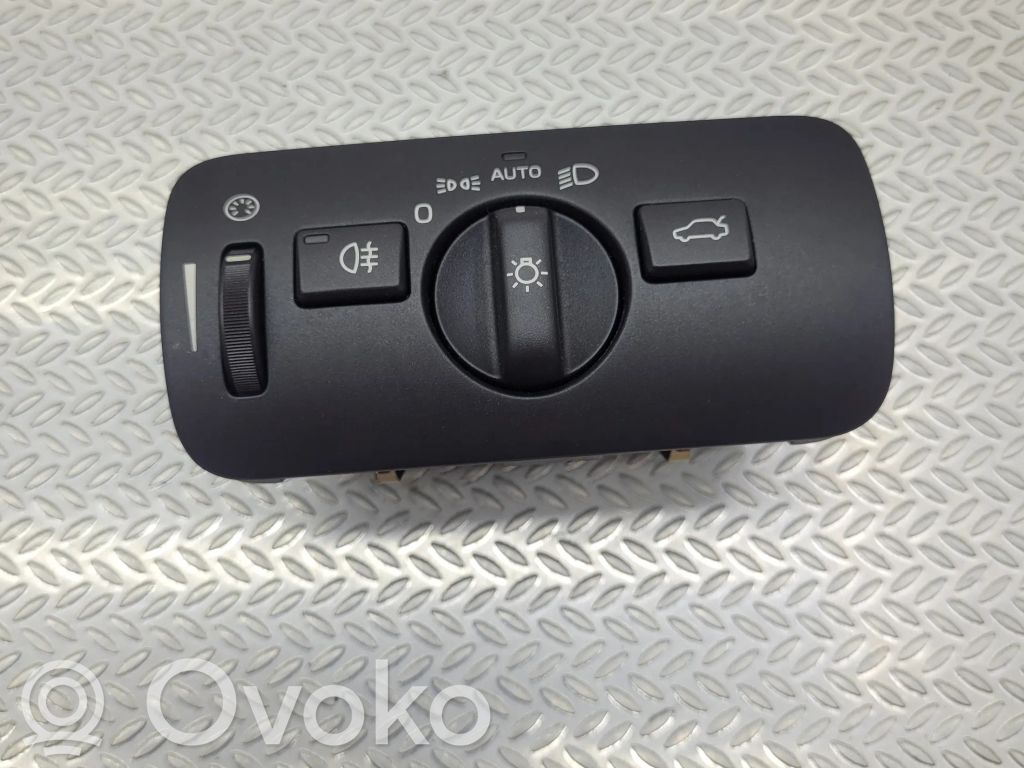 Volvo V40 Light switch 