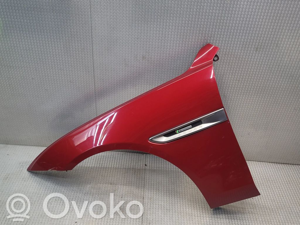 Jaguar XE Sparnas 