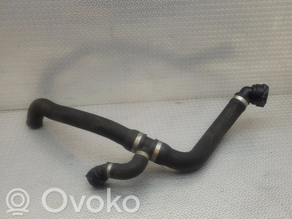 Volvo V40 Engine coolant pipe/hose 