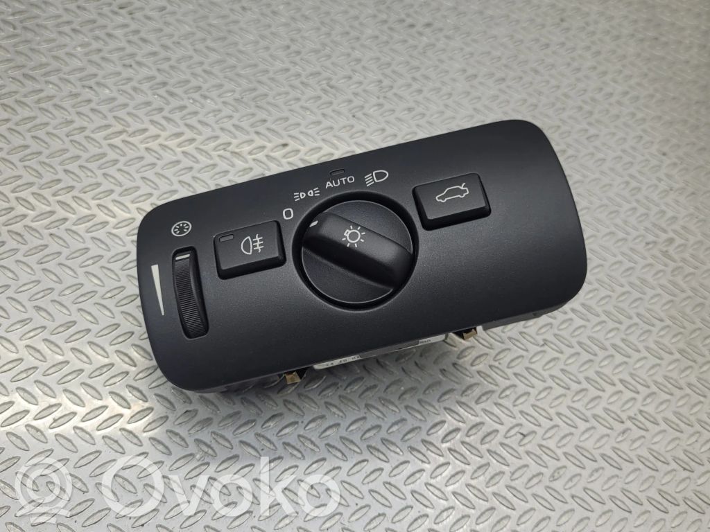 Volvo V40 Cross country Light switch 