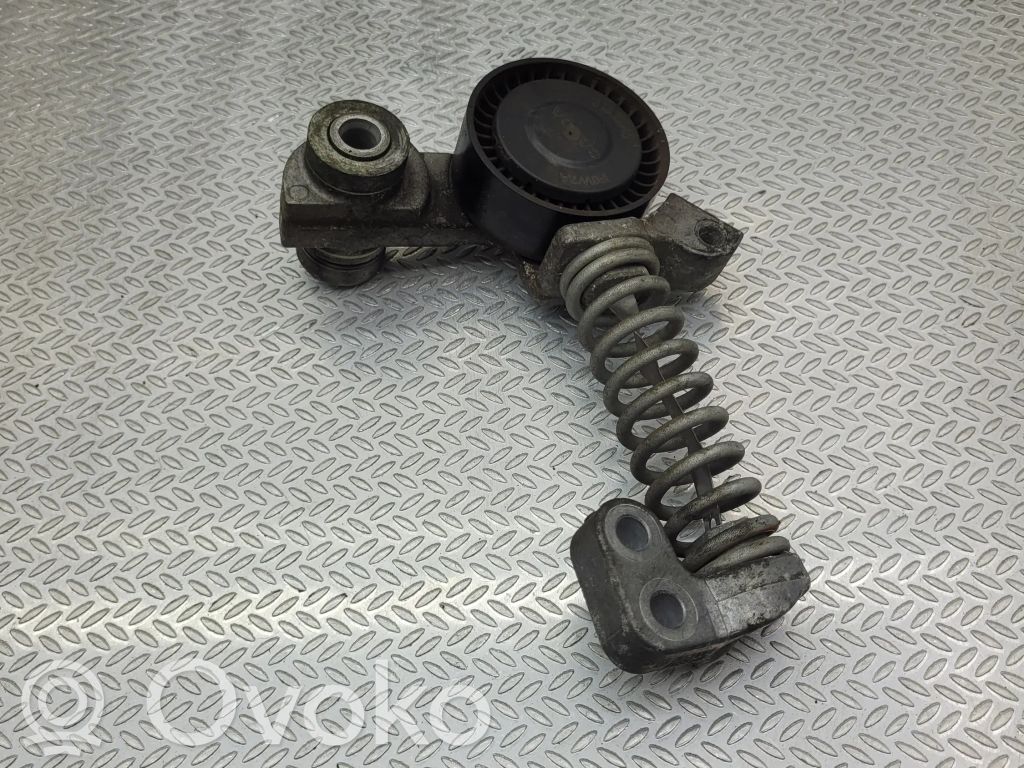 Volvo V40 Cross country Diržo įtempėjas 