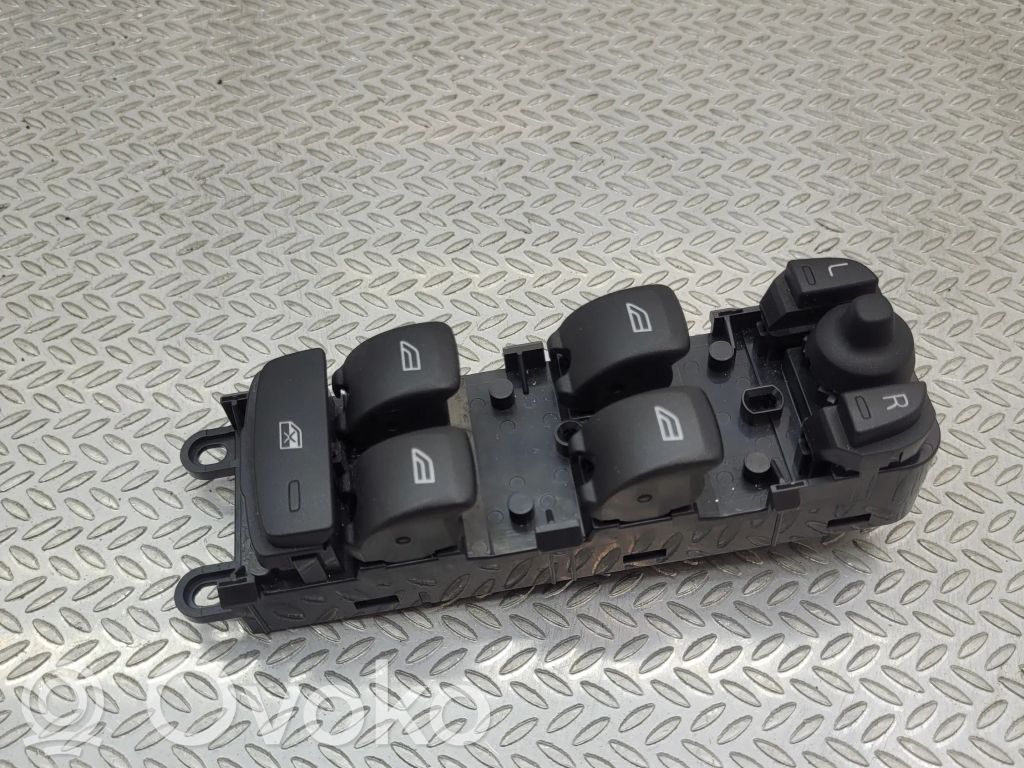 Volvo V40 Cross country Electric window control switch 