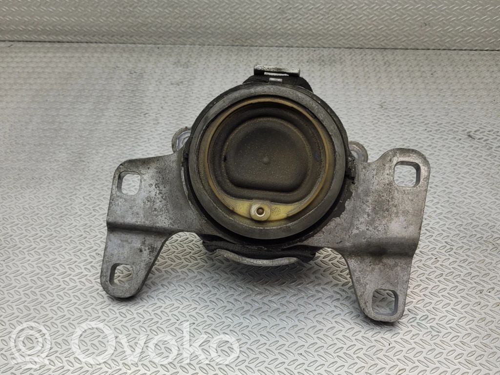 Volvo V40 Cross country Engine mount bracket 