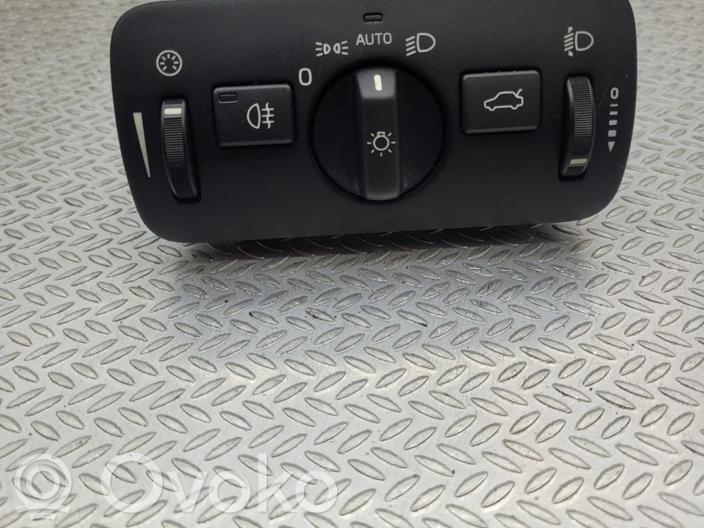 Volvo V40 Cross country Light switch 