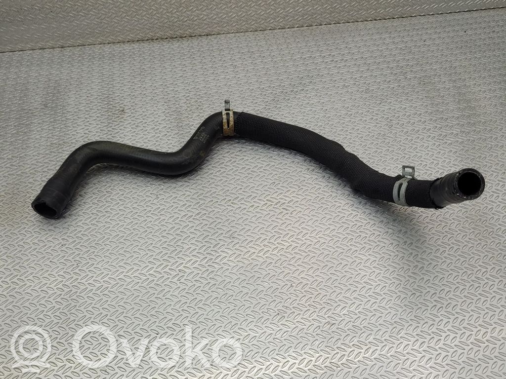 Volvo XC60 Engine coolant pipe/hose 