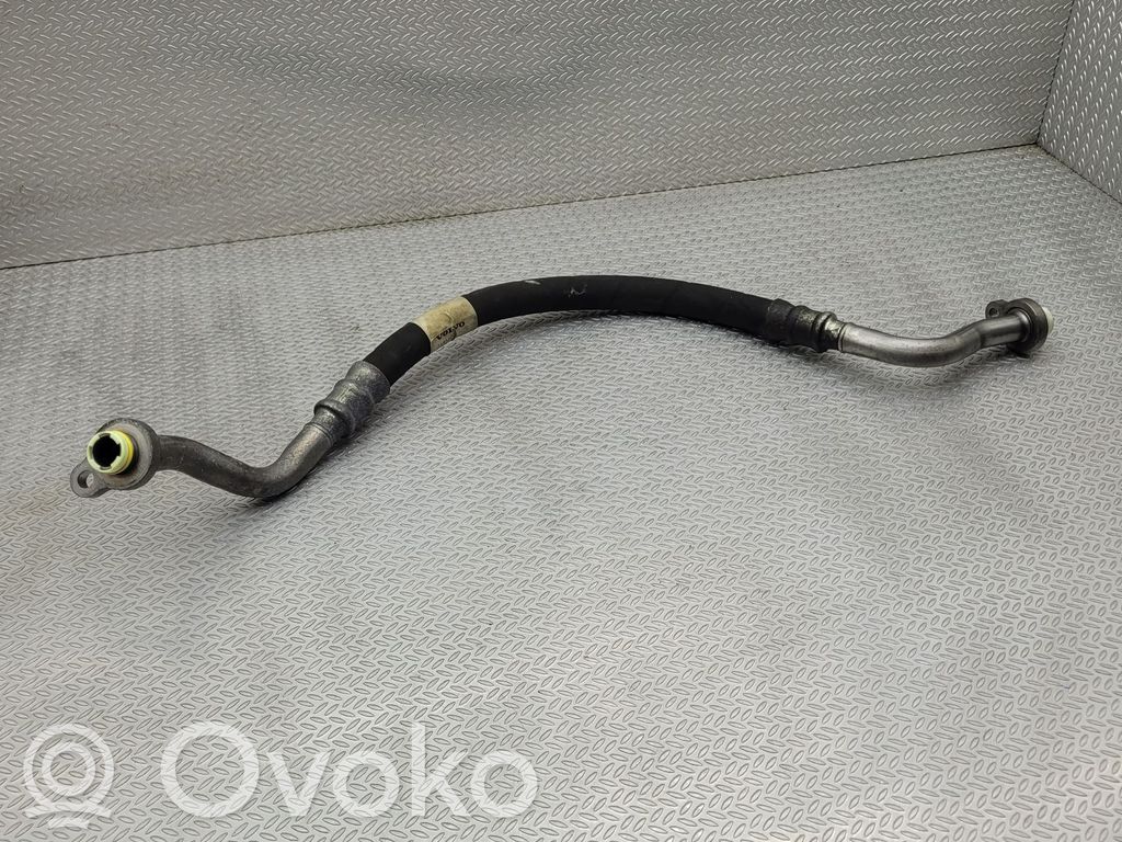 Volvo XC60 Ilmastointilaitteen putki (A/C) 