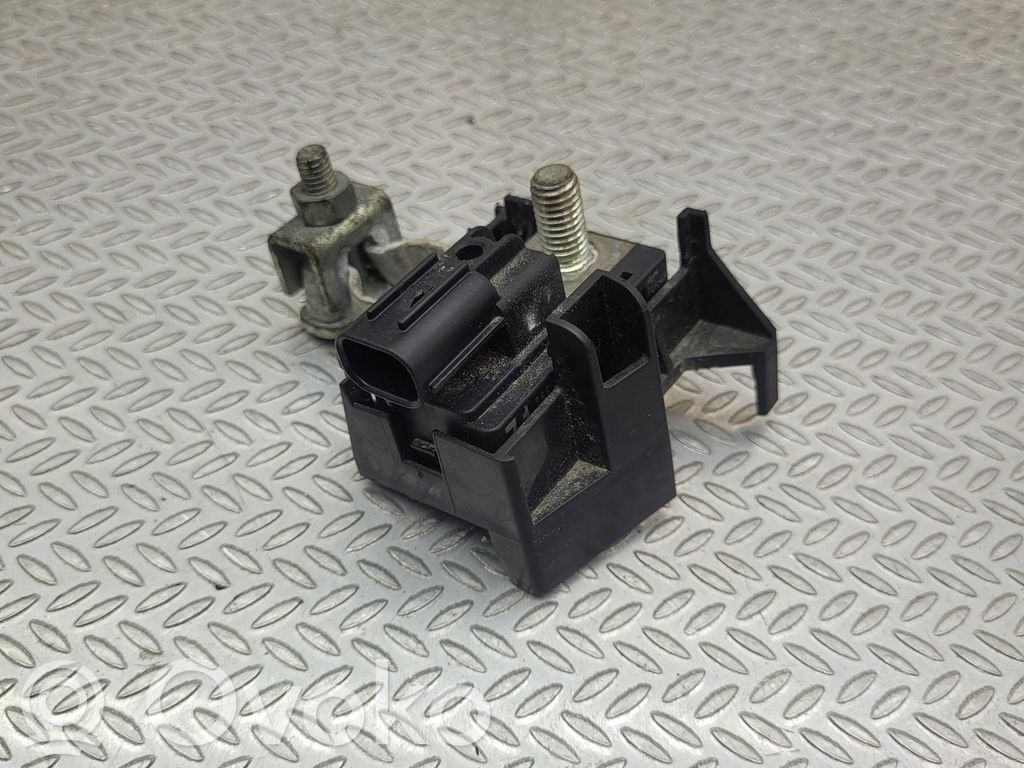 Toyota Yaris XP210 Other devices 