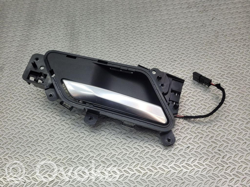 Jaguar XE Front door interior handle 