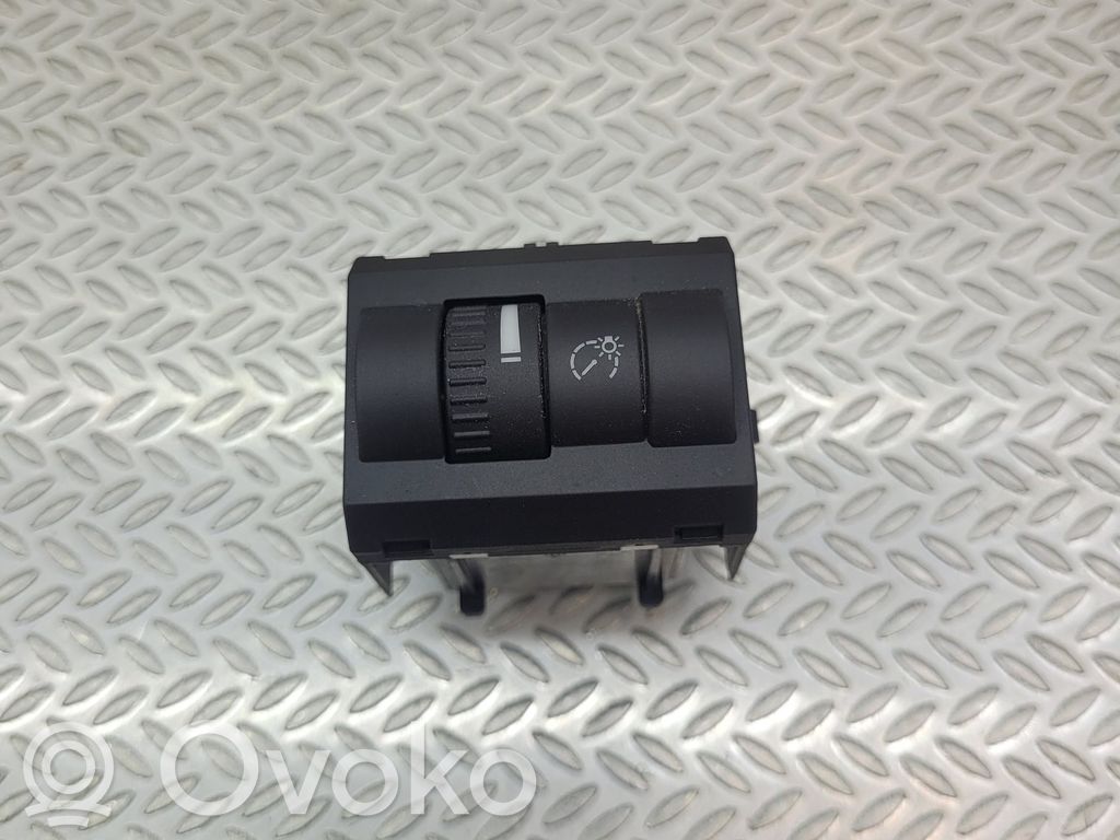 Interruptor de control del panel de luces   1Z0941333A