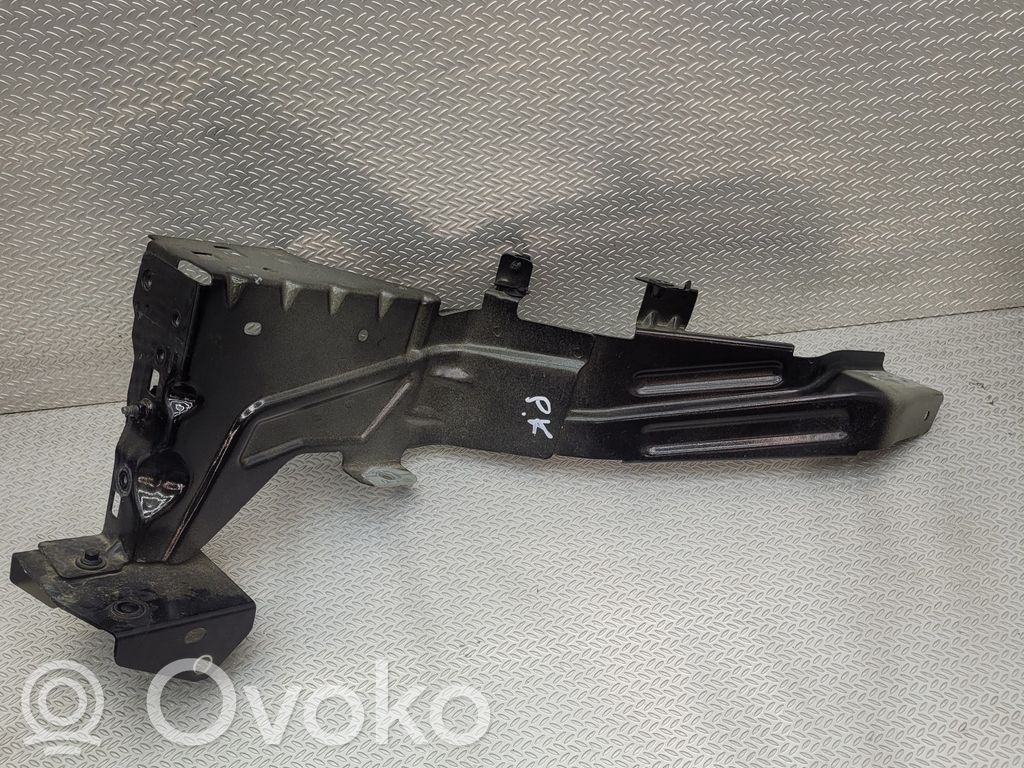 Volvo XC40 Headlight/headlamp mounting bracket 
