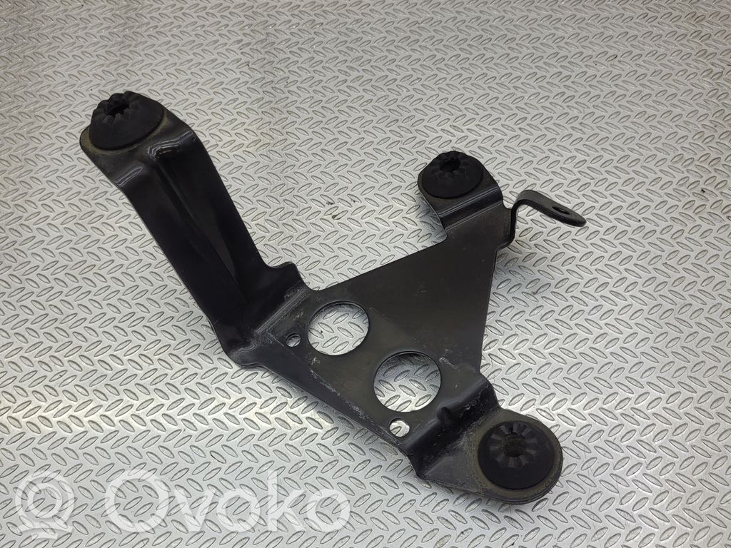 Volvo S90, V90 ABS pump bracket 