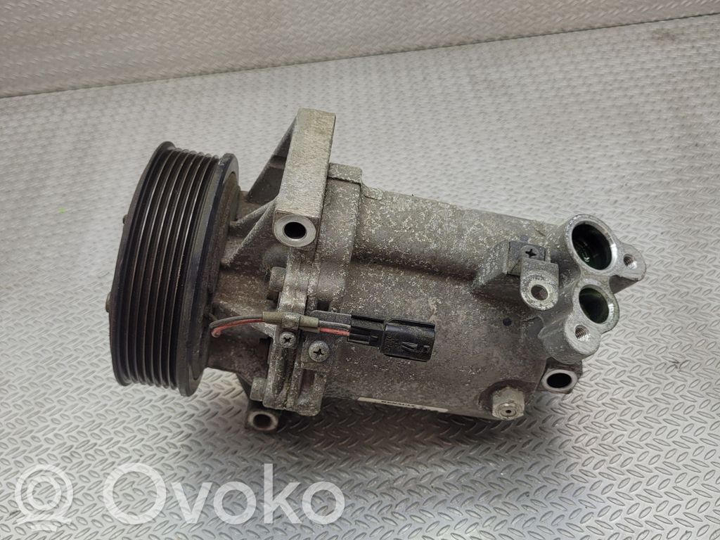 Dacia Duster Air conditioning (A/C) compressor (pump) 