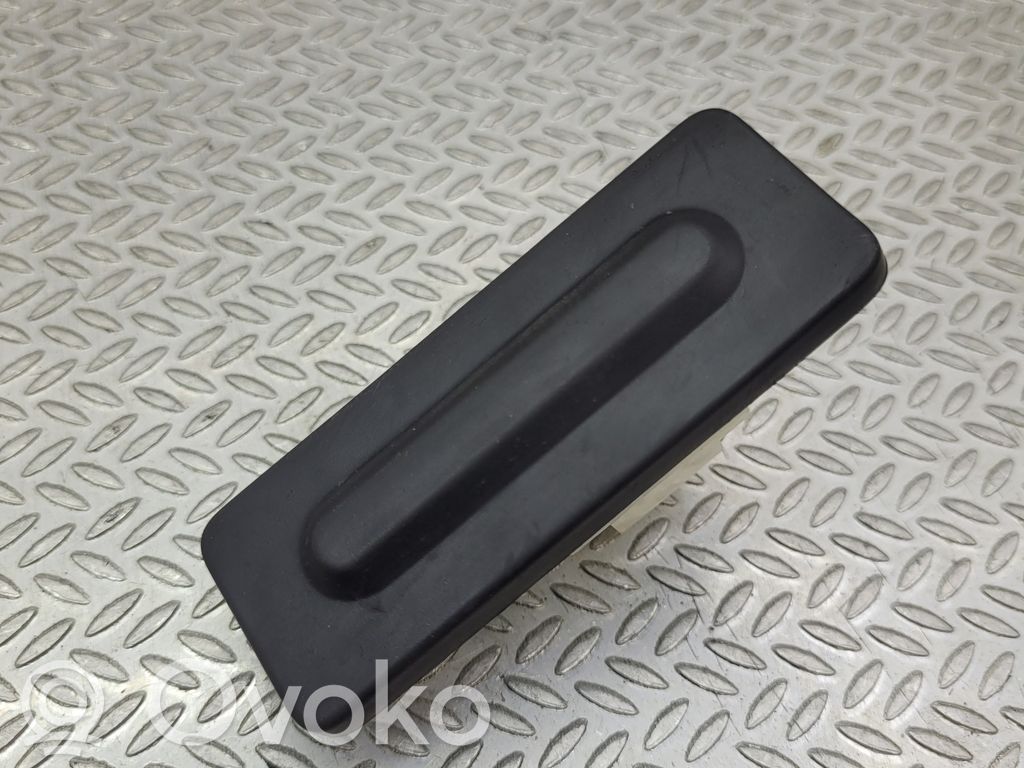 Peugeot 308 Tailgate/trunk/boot exterior handle 