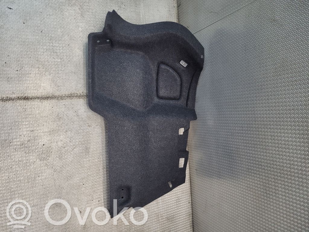 Volvo XC40 Boczek / Tapicerka / bagażnika 