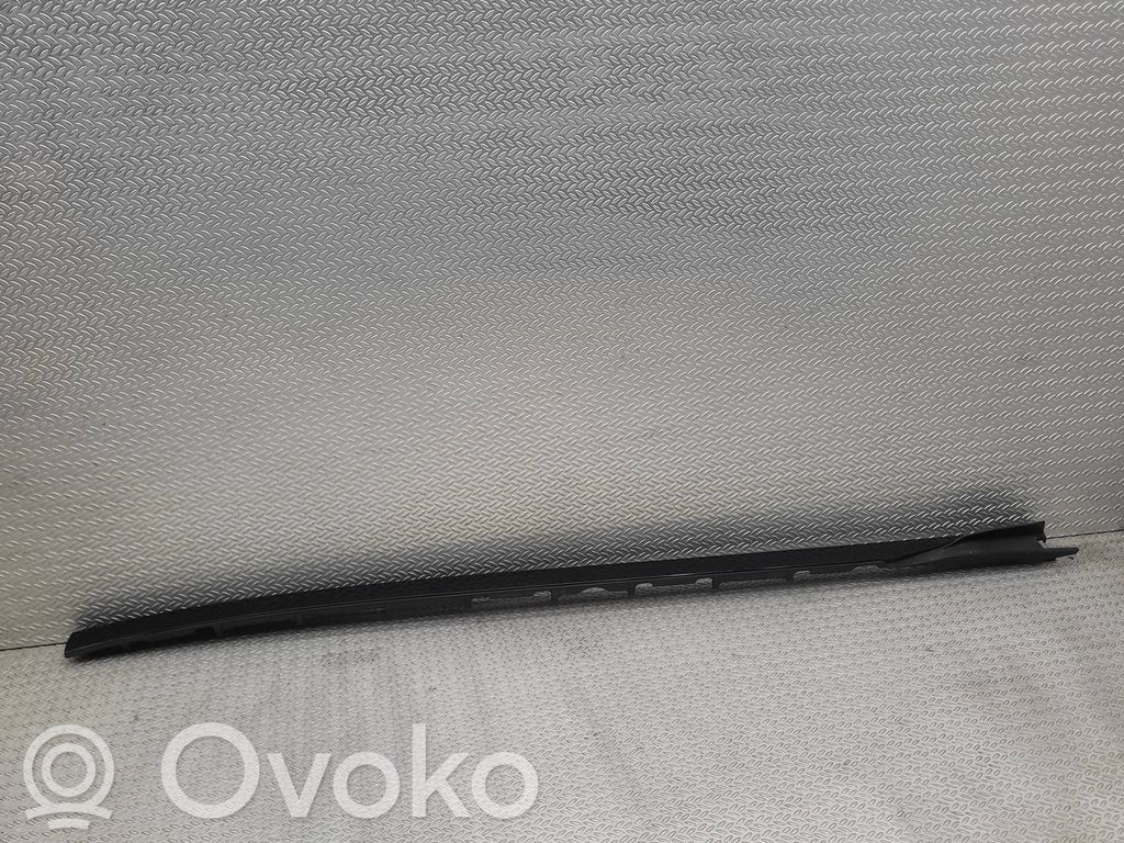 BMW X5 G05 Windshield trim 