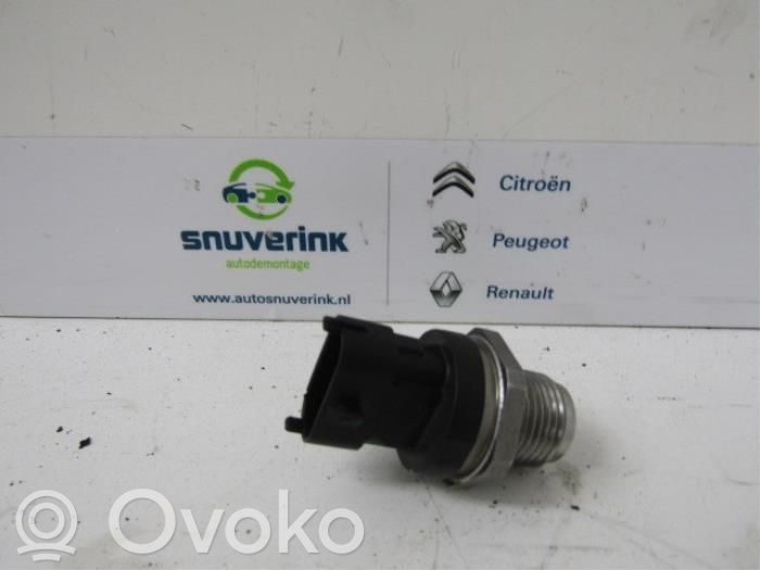Opel Combo D Sensor de presión de combustible 