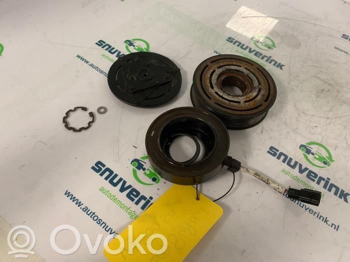 Renault Master III Air conditioning compressor pulley 
