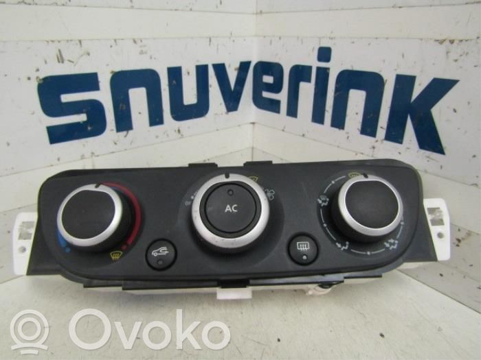 Renault Megane III Climate control unit 