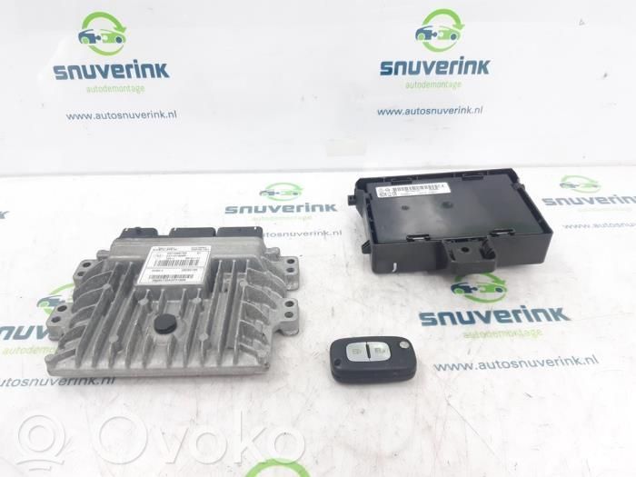 Renault Clio III Sterownik / Moduł ECU 
