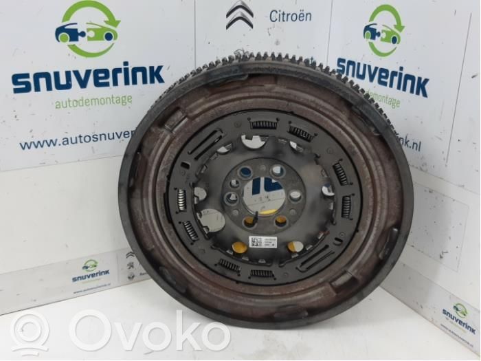 Renault Twingo III Vauhtipyörä 