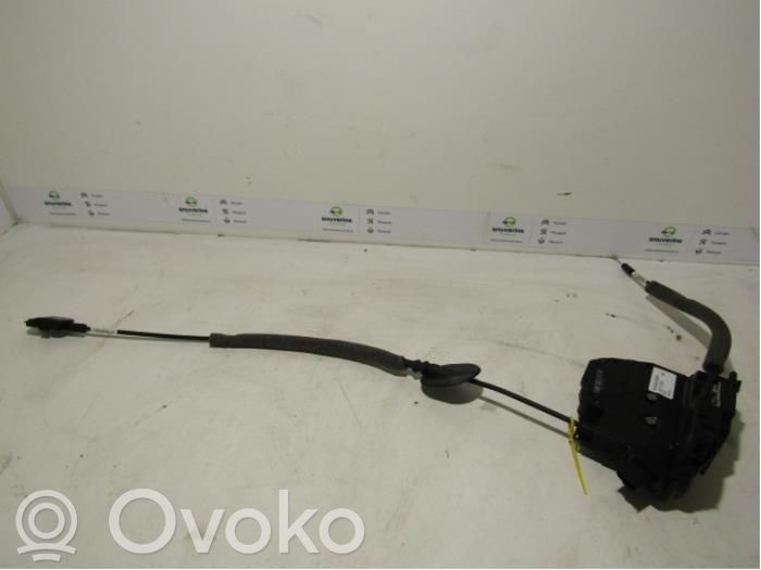 Renault Zoe Takaoven lukko 