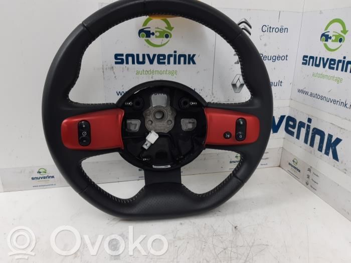 Renault Twingo III Ohjauspyörä 