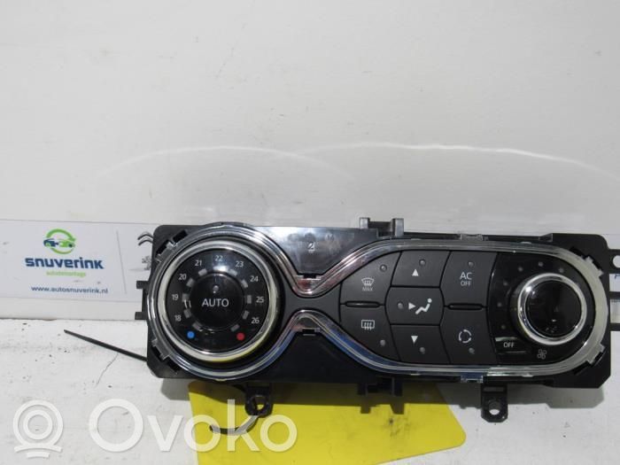 Renault Clio IV Climate control unit 