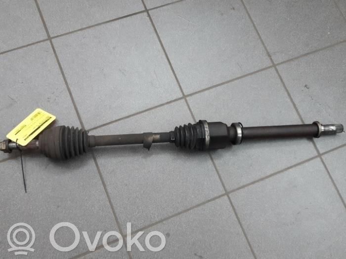 Renault Clio III Priekšējā pusass 