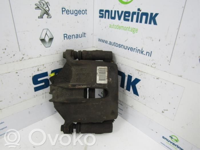 Peugeot 206 CC Zacisk hamulcowy przedni 