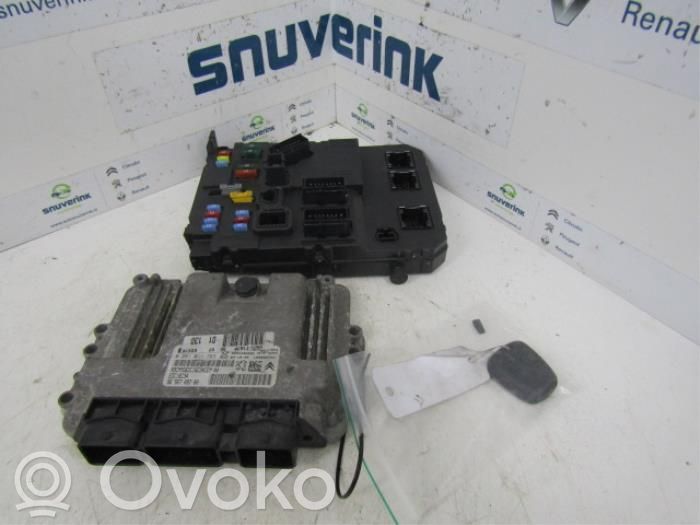 Peugeot 206 Engine control unit/module 
