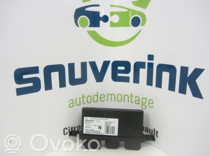 Module d'éclairage LCM   8200261817
