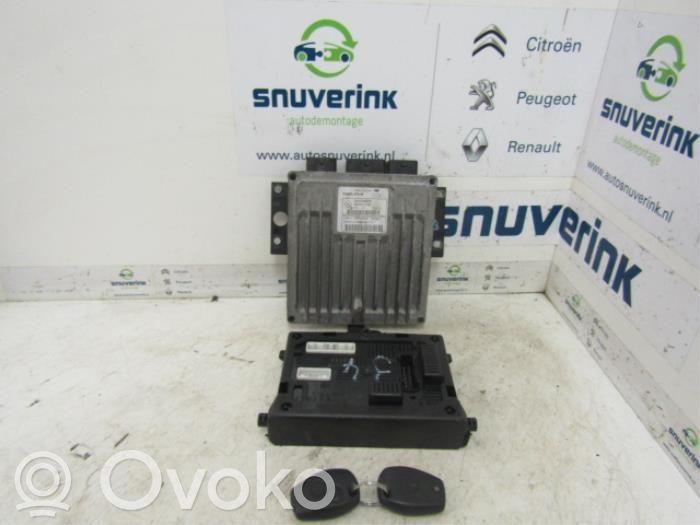 Renault Clio III Calculateur moteur ECU 