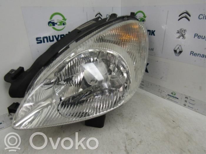 Citroen Xsara Picasso Lampa przednia 